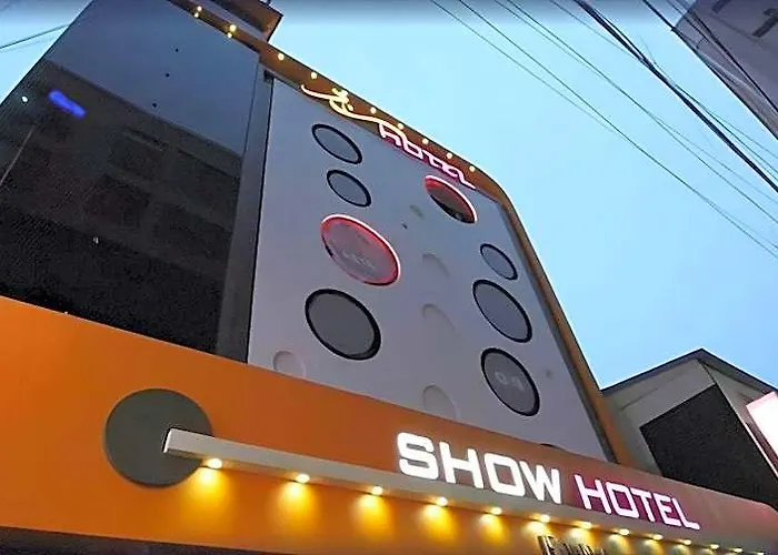 Show ホテル